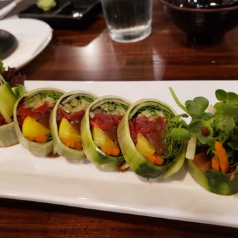 Sushi Zoa - Veggie roll $13 - Sushi Bars Near Me - Hutto, Texas Sushi Zoa - Veggie roll $13 - Sushi Bars Near Me - Hutto, Texas