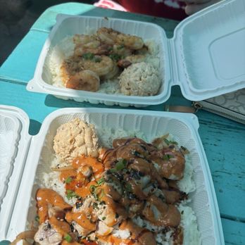 Da Bald Guy - Close: Pan-Fried Poke Far: Peeled Garlic Butter Shrimp - Food Trucks Near Me - Kahuku, Hawaii Da Bald Guy - Close: Pan-Fried Poke Far: Peeled Garlic Butter Shrimp - Food Trucks Near Me - Kahuku, Hawaii