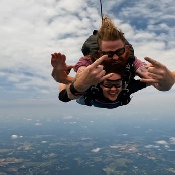 Skydive Alabama - Skydiving Near Me - Vinemont, Alabama Skydive Alabama - Skydiving Near Me - Vinemont, Alabama