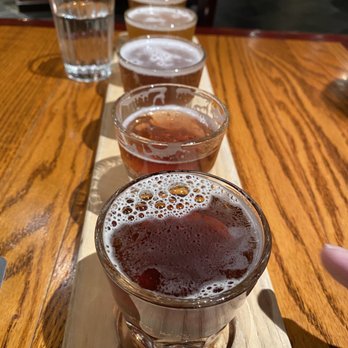 Glacier BrewHouse - IPA beer sampler - American Near Me - Anchorage, Alaska Glacier BrewHouse - IPA beer sampler - American Near Me - Anchorage, Alaska