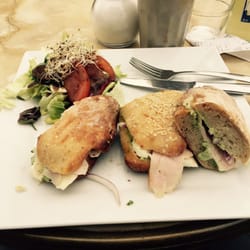 Viggbyholms Stationskafé - Varm macka.