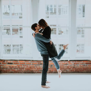 Caitlyn Nikula Photography - Engagement session in Seattle with Caitlyn (studio location) - Event Photography Near Me Caitlyn Nikula Photography - Engagement session in Seattle with Caitlyn (studio location) - Event Photography Near Me