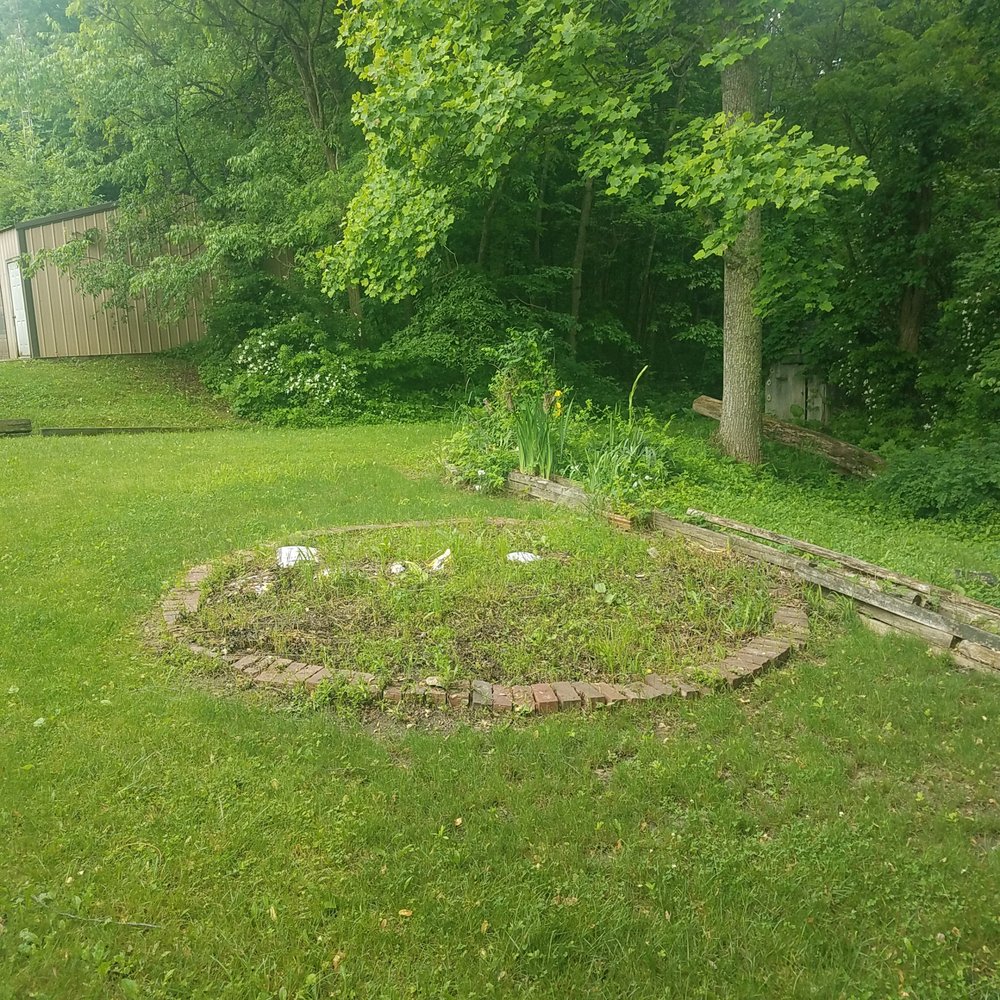 Good Earth Cabins - Plastic bag garden? - Vacation Rentals Near Me - Logan, Ohio Good Earth Cabins - Plastic bag garden? - Vacation Rentals Near Me - Logan, Ohio