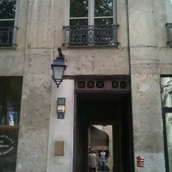 La Cour des Voraces - Landmarks & Historical Buildings Near Me - Lyon, 69
