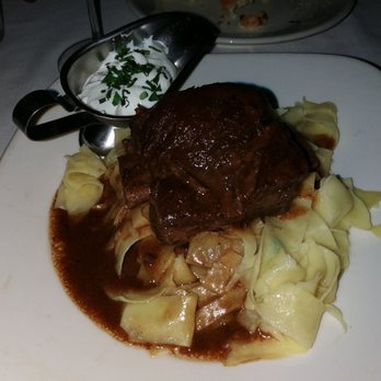 Morton's The Steakhouse - Steakhouses Near Me - Honolulu, Hawaii