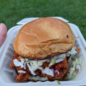 Heirloom MKE - Hot Dipped Fried Chicken - Food Trucks Near Me - Milwaukee, Wisconsin