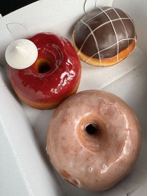 Caroline’s Donuts by null