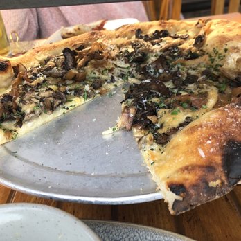 Bar Bocce - Mushroom Pizza - garlic taste is great - Pizza Near Me - Sausalito, California Bar Bocce - Mushroom Pizza - garlic taste is great - Pizza Near Me - Sausalito, California