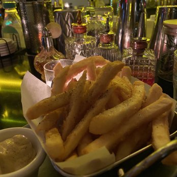 Recette - Fries ( bc it's a French restaurant, it's just fries )! - French Near Me - Brooklyn, New York Recette - Fries ( bc it's a French restaurant, it's just fries )! - French Near Me - Brooklyn, New York