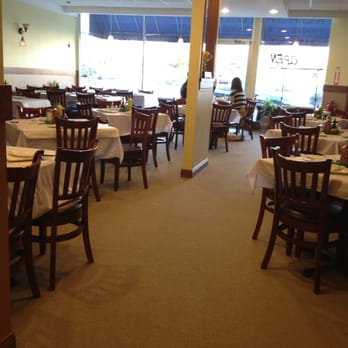 Hoanh Long Vietnamese & Chinese Restaurant - still smells like fresh paint and new wood!!! soo happy for these guys!! yay for yelp!!! - Vietnamese Near Me - Chicago, Illinois