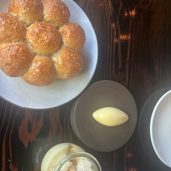 Solbar - Fondue and bread (honey in jar) - New American Near Me - Calistoga, California Solbar - Fondue and bread (honey in jar) - New American Near Me - Calistoga, California