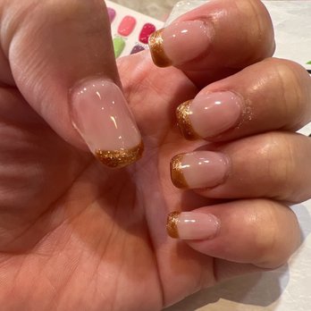 Jenni's Nails - Nail Salons Near Me - Linden, New Jersey
