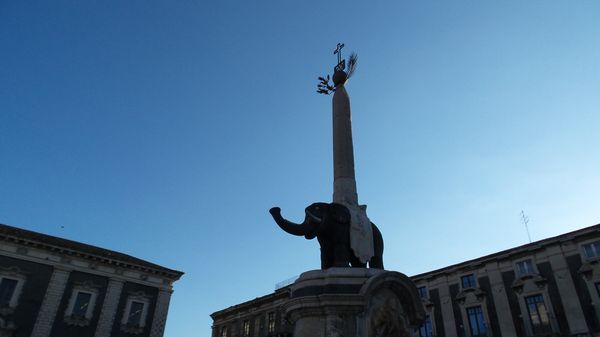 Fontana dell'Elefante (uʻ Liotru) by null