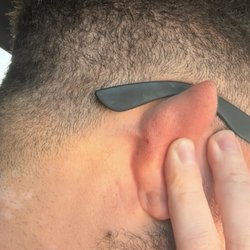 T & T Barber Shop - Cut ear