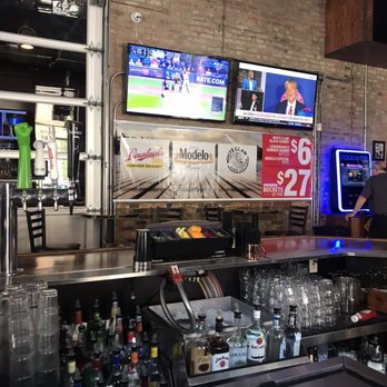 The Boss Bar - Bars Near Me - Chicago, Illinois