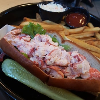 Anthony's Seafood - Awesome lobster roll - Seafood Near Me - Middletown, Rhode Island