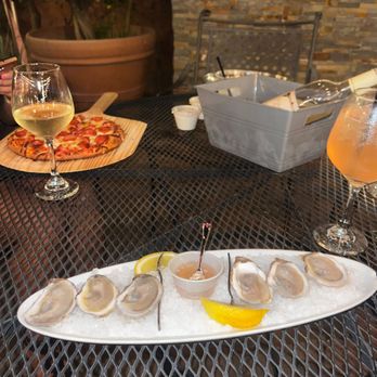 Viaggio Estate & Winery - Oysters - Wineries Near Me - Acampo, California Viaggio Estate & Winery - Oysters - Wineries Near Me - Acampo, California
