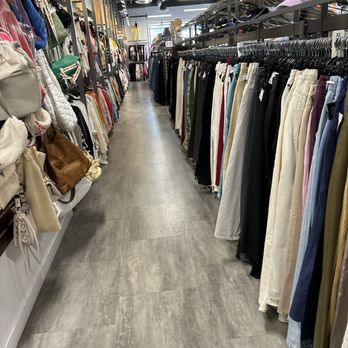 Uptown Cheapskate - Women's Clothing Near Me - Carlsbad, California Uptown Cheapskate - Women's Clothing Near Me - Carlsbad, California