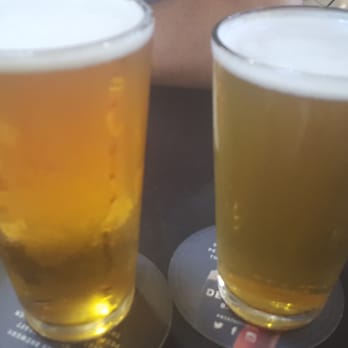 Windward Bar - Wanderlust on the left, Pau hana pilsner - Pizza Near Me - Kailua, Hawaii Windward Bar - Wanderlust on the left, Pau hana pilsner - Pizza Near Me - Kailua, Hawaii