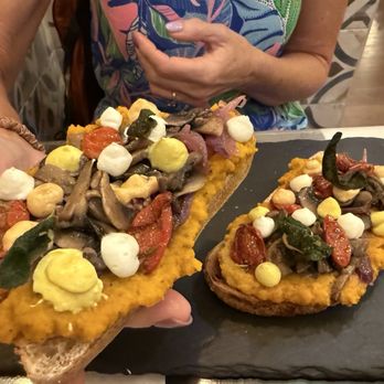 Cavó - Bruschetta - Bistros Near Me - Cagliari, California