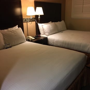 Alpine Inn - Beds were very comfy. - Hotels Near Me - Anaheim, California