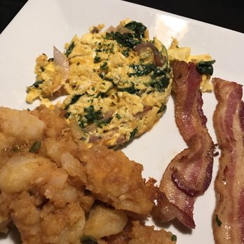 Mamma's Kitchen - Sautéed potatoes bacon scrambled eggs with cheese, spinach, and onions - Italian Near Me - Alexandria, Virginia