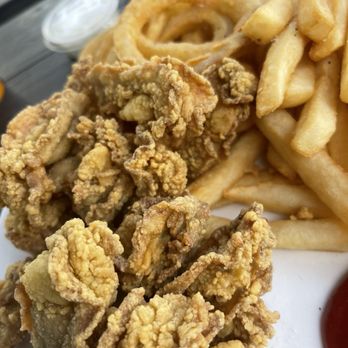 Belle Isle Seafood - Fried oyster dinner - Seafood Near Me - Winthrop, Massachusetts Belle Isle Seafood - Fried oyster dinner - Seafood Near Me - Winthrop, Massachusetts