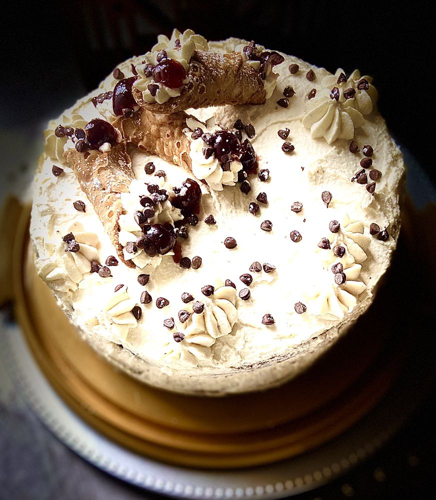 Mangia Baby Italian Cupcakes Logo