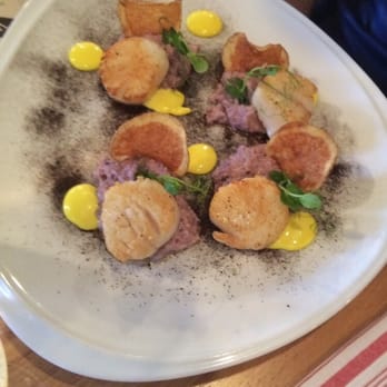 Wolf's Ridge Brewing - Scallops with blue corn grits (omg yum) and DELICIOUS curried aioli - Breweries Near Me - Columbus, Ohio Wolf's Ridge Brewing - Scallops with blue corn grits (omg yum) and DELICIOUS curried aioli - Breweries Near Me - Columbus, Ohio