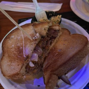 Spliff's Gastropub - The Patty Melt My Face - Gastropubs Near Me - Jacksonville, Florida