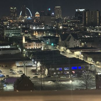 Commonwealth - View from roof bar - Modern European Near Me - St. Louis, Missouri Commonwealth - View from roof bar - Modern European Near Me - St. Louis, Missouri