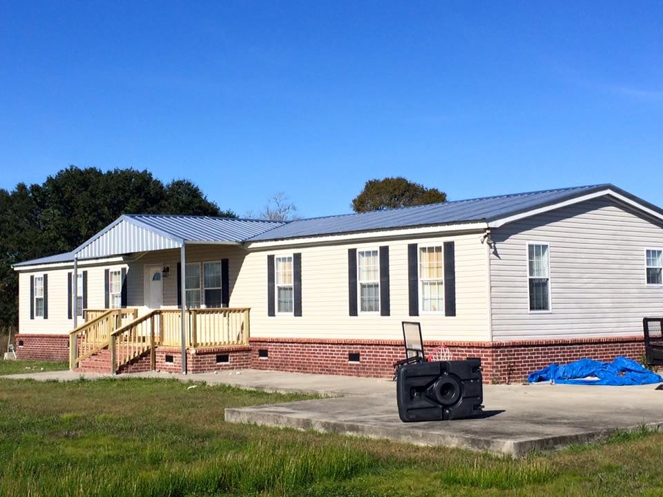 Slide of Mobile Home Roofing of Louisiana