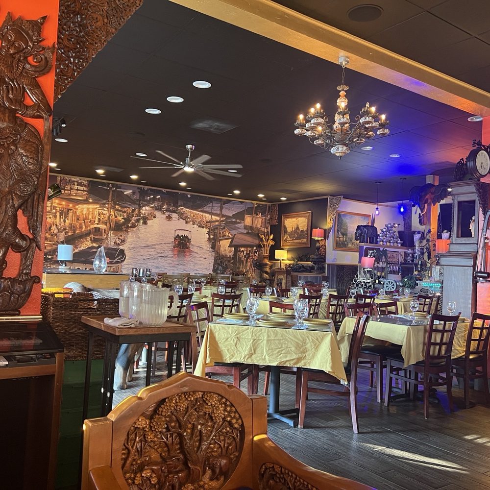 Elephant Thai Cuisine - Inside - Thai Near Me - Vallejo, California