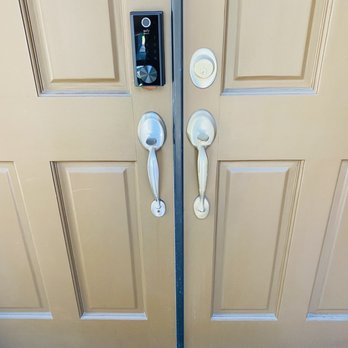 Kenny Key Solution Locksmith - AFTER - Keys & Locksmiths Near Me Kenny Key Solution Locksmith - AFTER - Keys & Locksmiths Near Me
