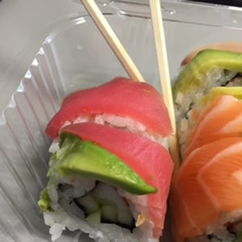 Twin Sushi - Rainbow Roll ($12) with very little "Rainbow". Hardly any crab, salmon or tuna...mostly cucumber. - Japanese Near Me - Mandeville, Louisiana