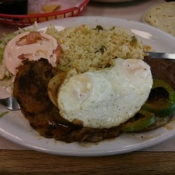 Sabor Centro Americano - Steak and eggs