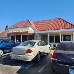 Riverside 7 Restaurant