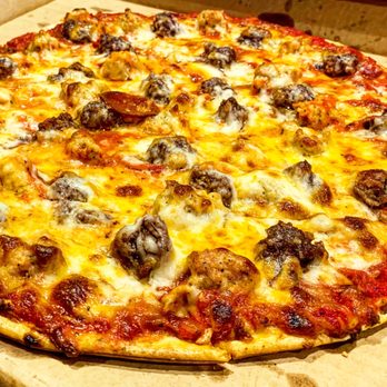 Latuff's Pizzeria - a pizza in a box - Pizza Near Me - Minneapolis, Minnesota