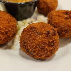New Orleans Hamburger & Seafood - Gator poppers