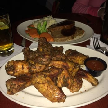 Pilot Pete's - If you like wings then this is the place! I was in utopia! - American Near Me - Schaumburg, Illinois