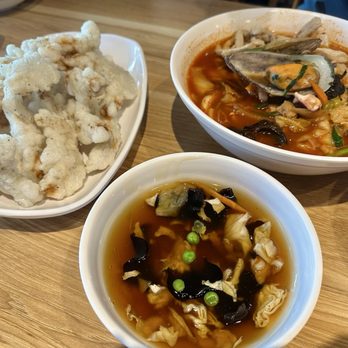 Paik’s Noodle - Crispy Tangsooyuk (sweet and sour pork), with sauce served separately on the bottom and Jjamppong on the upper right-hand side - Korean Near Me - San Carlos, California