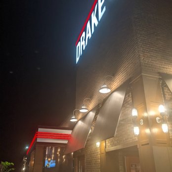Drake's - Outside - Burgers Near Me - Burlington, North Carolina