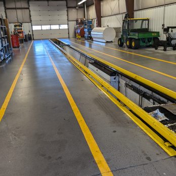 Fly In Lube & Wash - Oil changes for semi trucks and passenger vehicles - Oil Change Stations Near Me - Billings, Montana Fly In Lube & Wash - Oil changes for semi trucks and passenger vehicles - Oil Change Stations Near Me - Billings, Montana