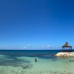 Ellis Travel Agency - Secrets, Montego Bay
