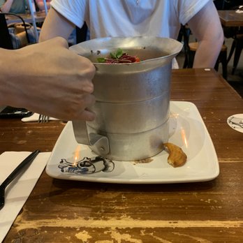Guy Fieri's - Trash Can Nachos - American Near Me - Cancún, ROO