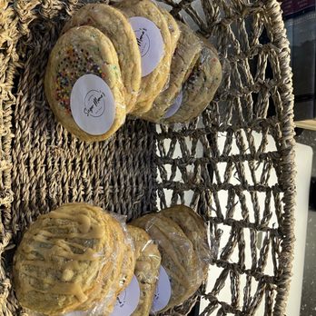 Cafe Lilly - Cookie basket - Coffee & Tea Near Me - Clemmons, North Carolina