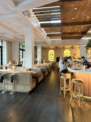 Francine Restaurant by null
