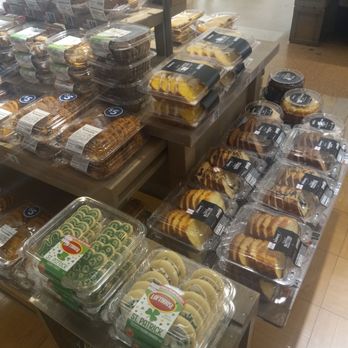 Stop & Shop - COOKIES AND LOAF CAKE - Grocery Near Me - Beverly, Massachusetts Stop & Shop - COOKIES AND LOAF CAKE - Grocery Near Me - Beverly, Massachusetts