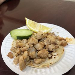 El Pariente Mexican Food - Chicken taco (plain for my little one)