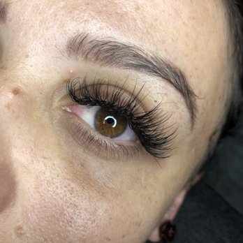 Brushed Lashes - Wispy Lashes - Eyelash Service Near Me Brushed Lashes - Wispy Lashes - Eyelash Service Near Me
